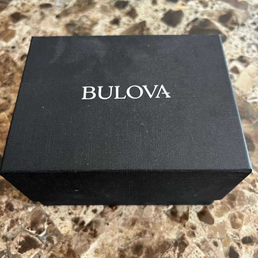 Mens bulova watch 30mm